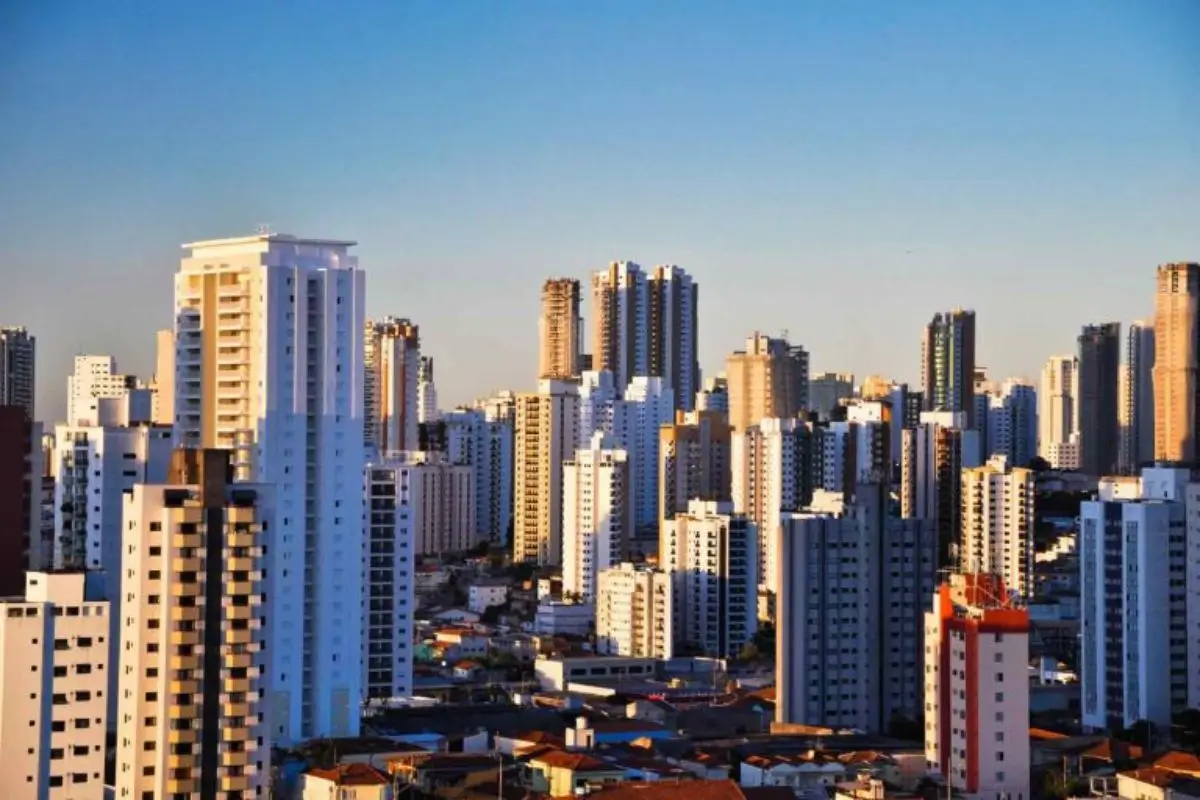 Desvendando o Mundo dos Investimentos em Fundos Imobiliários